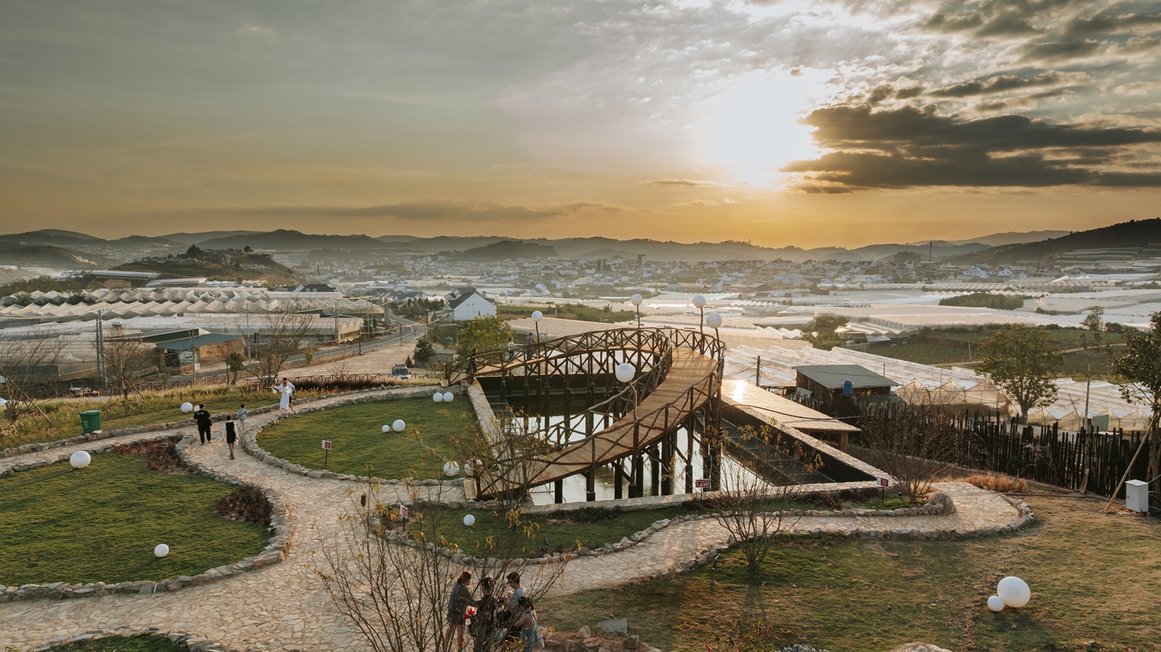 Sống Ảo Check-in